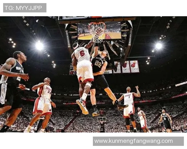 季前赛精彩回顾湖人与篮网对决的精彩瞬间与战术分析 季前赛精彩回顾湖人与篮网对决的精彩瞬间与战术分析