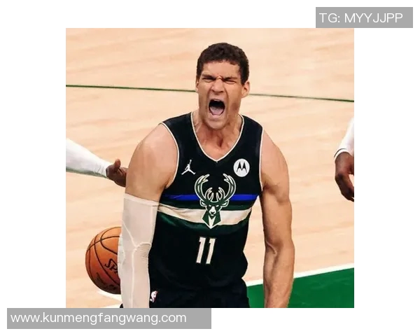 布鲁克洛佩斯:从NBA巨星到篮球战术的创新者与领军人物 布鲁克洛佩斯:从NBA巨星到篮球战术的创新者与领军人物